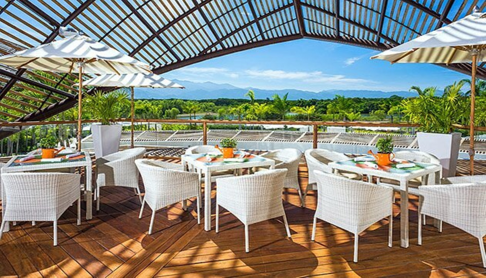 Dining at Green Table Nuevo Vallarta